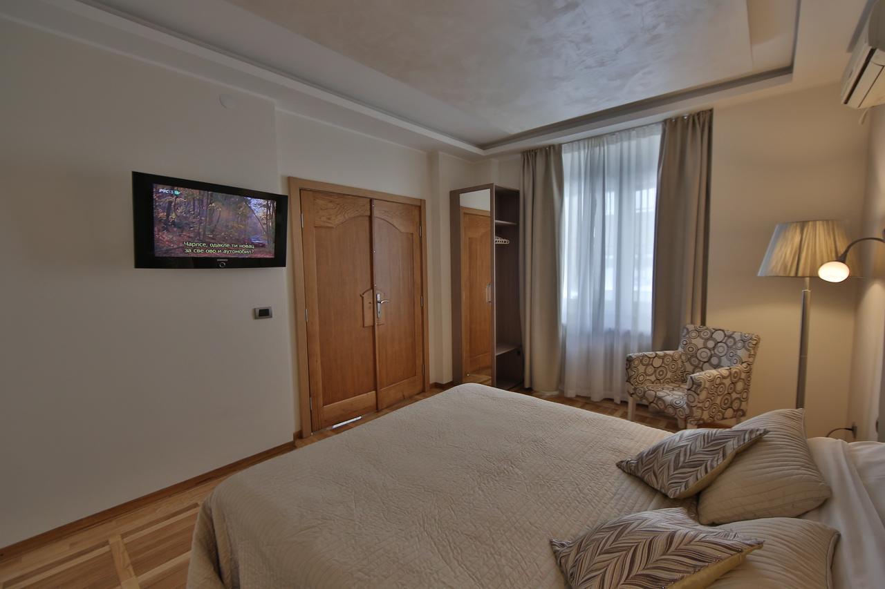 Aber Apartment Belgrado Buitenkant foto